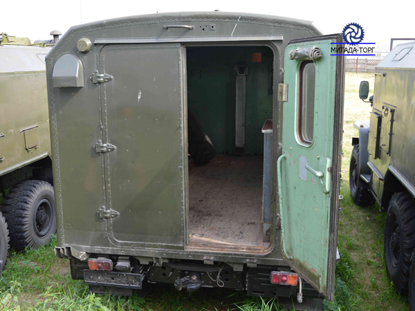 Автомобиль ЗИЛ-131 с кунгом
Нажмите для увеличения Автомобиль ЗИЛ-131 с кунгом