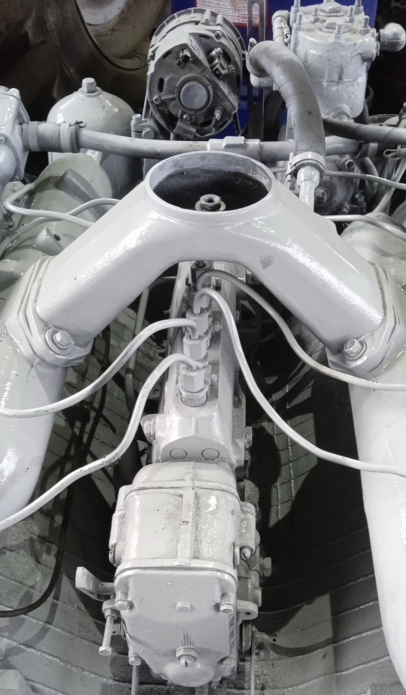 Дизельный двигатель ЯМЗ-238М2
Нажмите для увеличения Дизельный двигатель ЯМЗ-238М2